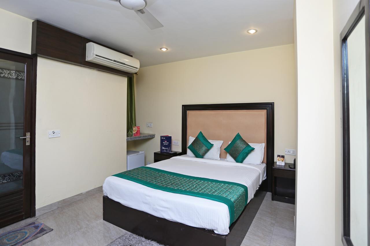 Oyo 714 Hotel De Plaza 新德里 外观 照片