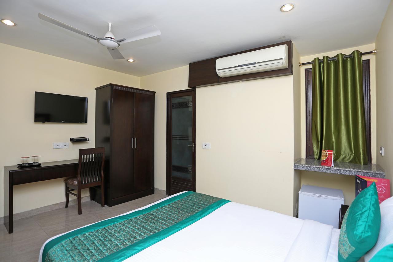 Oyo 714 Hotel De Plaza 新德里 外观 照片