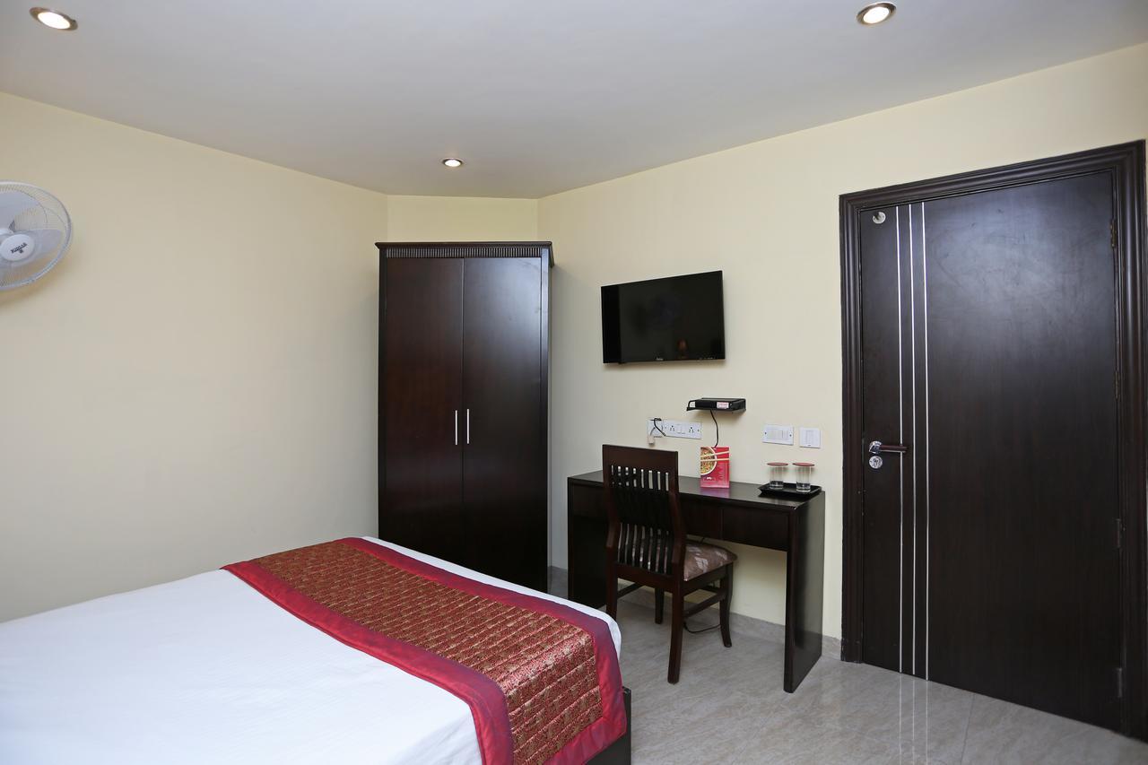 Oyo 714 Hotel De Plaza 新德里 外观 照片